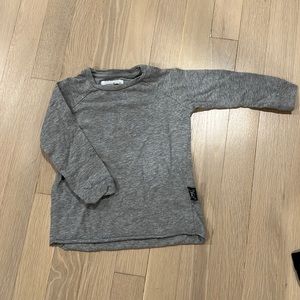 Nununu Raglan raw edge grey long sleeve shirt